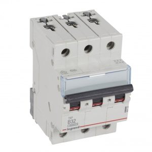 Prekidač automatski TX3, 3P, 10kA, 32A, B-krivulja